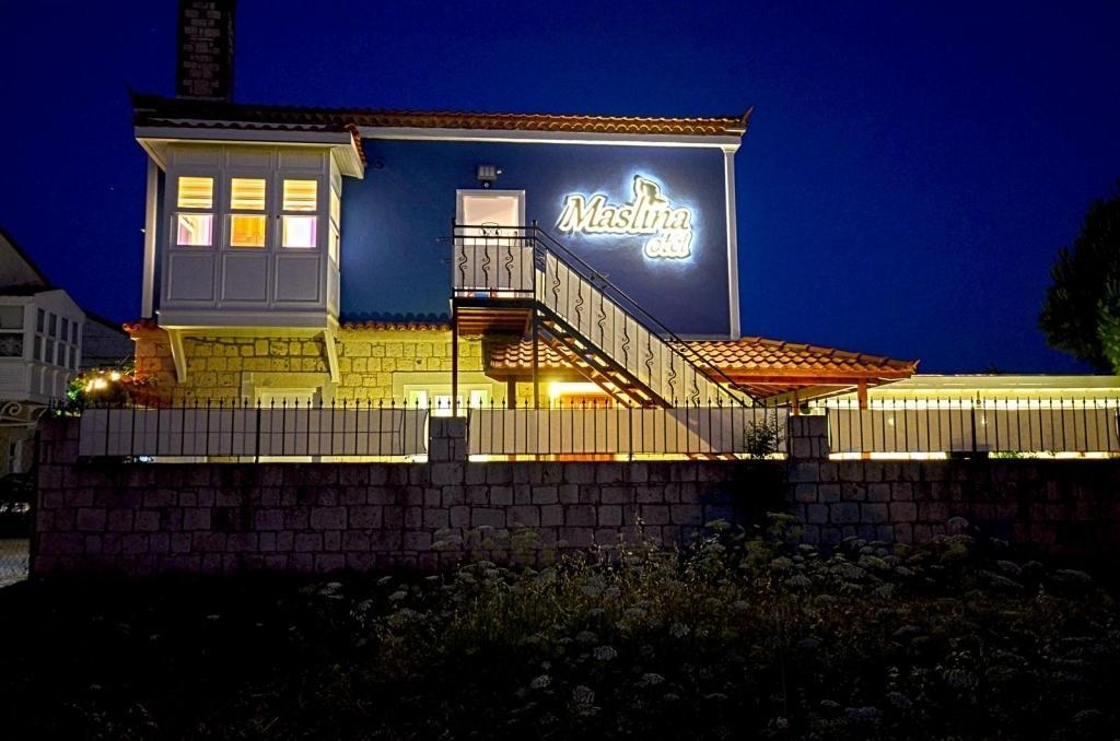 Masli̇na