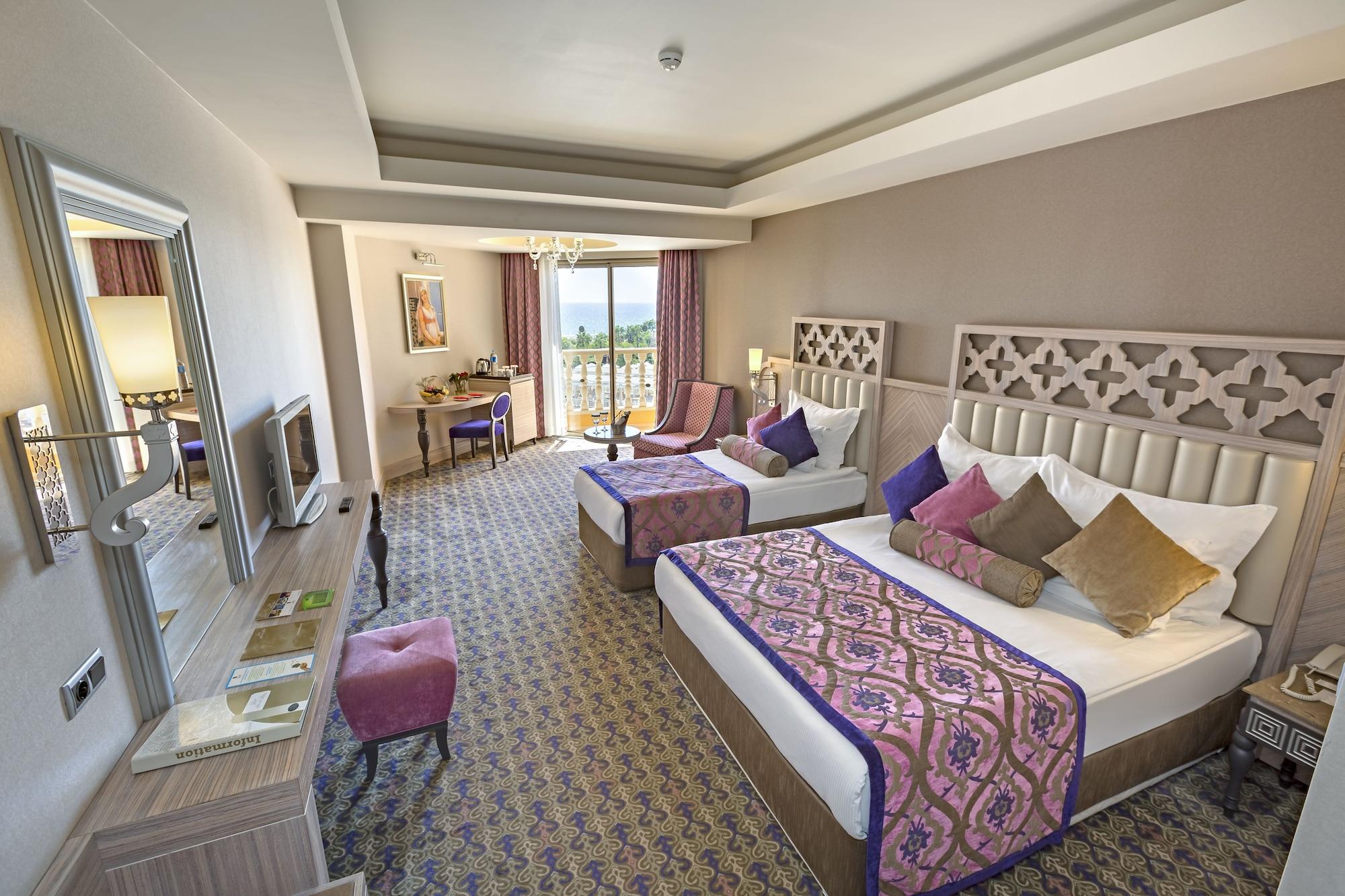 Resort Royal Alhambra Palace