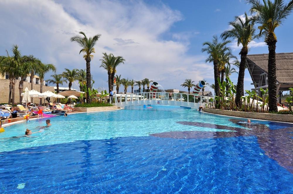Hotel Tt Palace