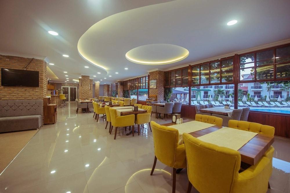 Deluxe Hotel Oludeniz