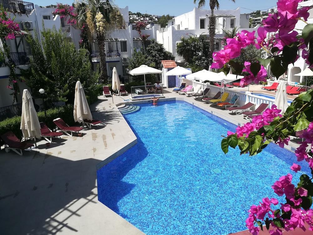 Hotel Serhan