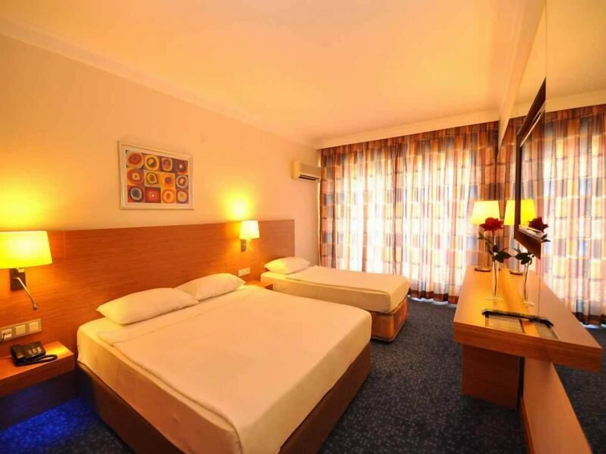 Hotel Grand Efe (adults Only) 4*