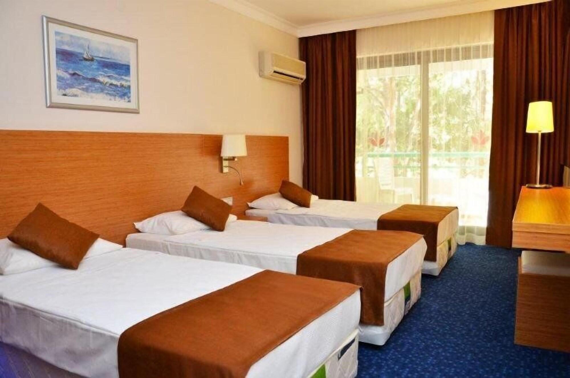 Grand Efe (adults Only)