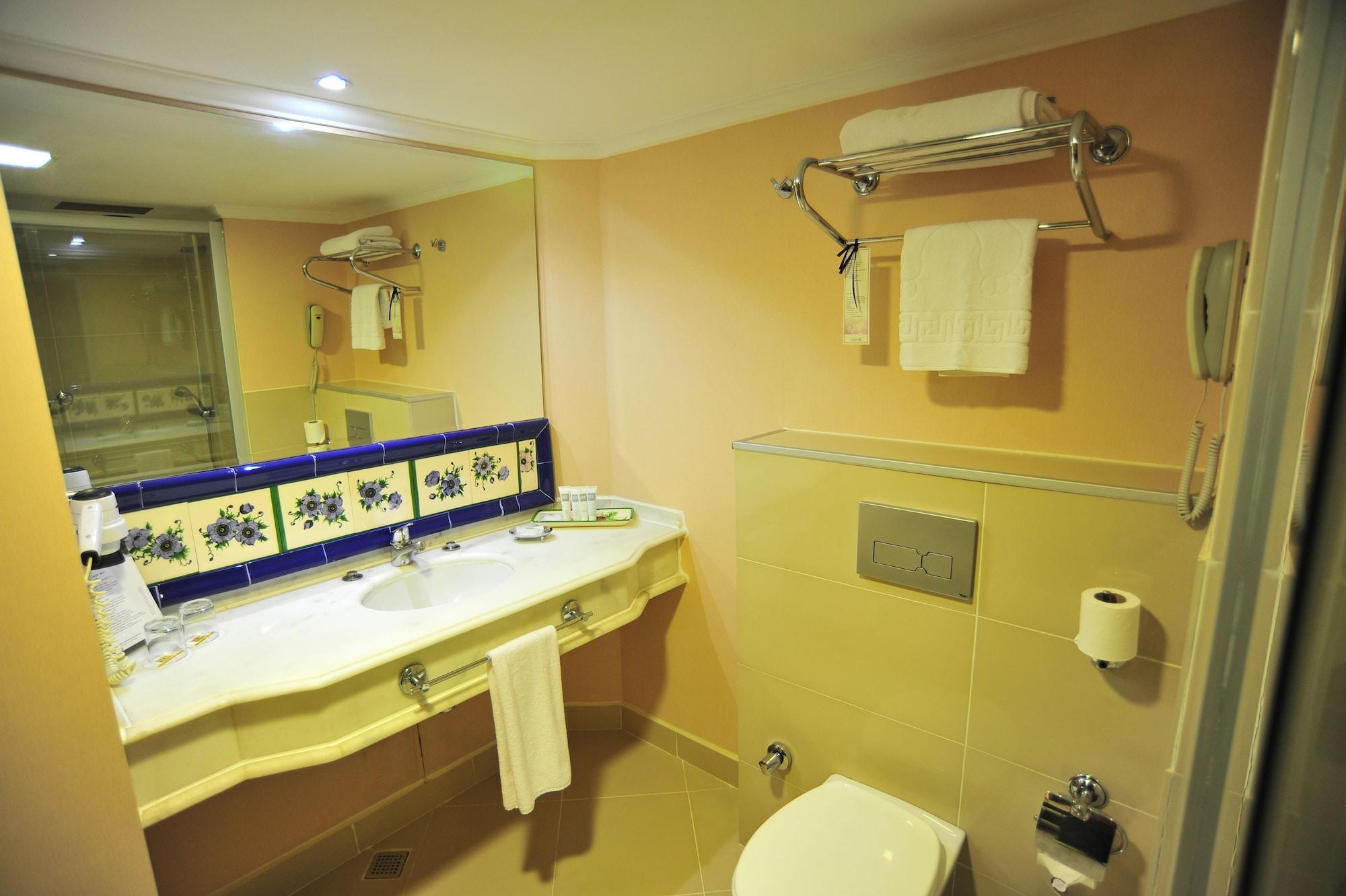 Anemon Kent Hotel 4*