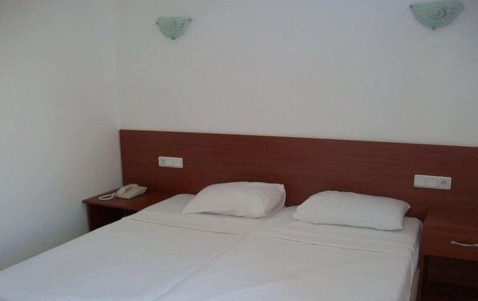 Hotel Kriss