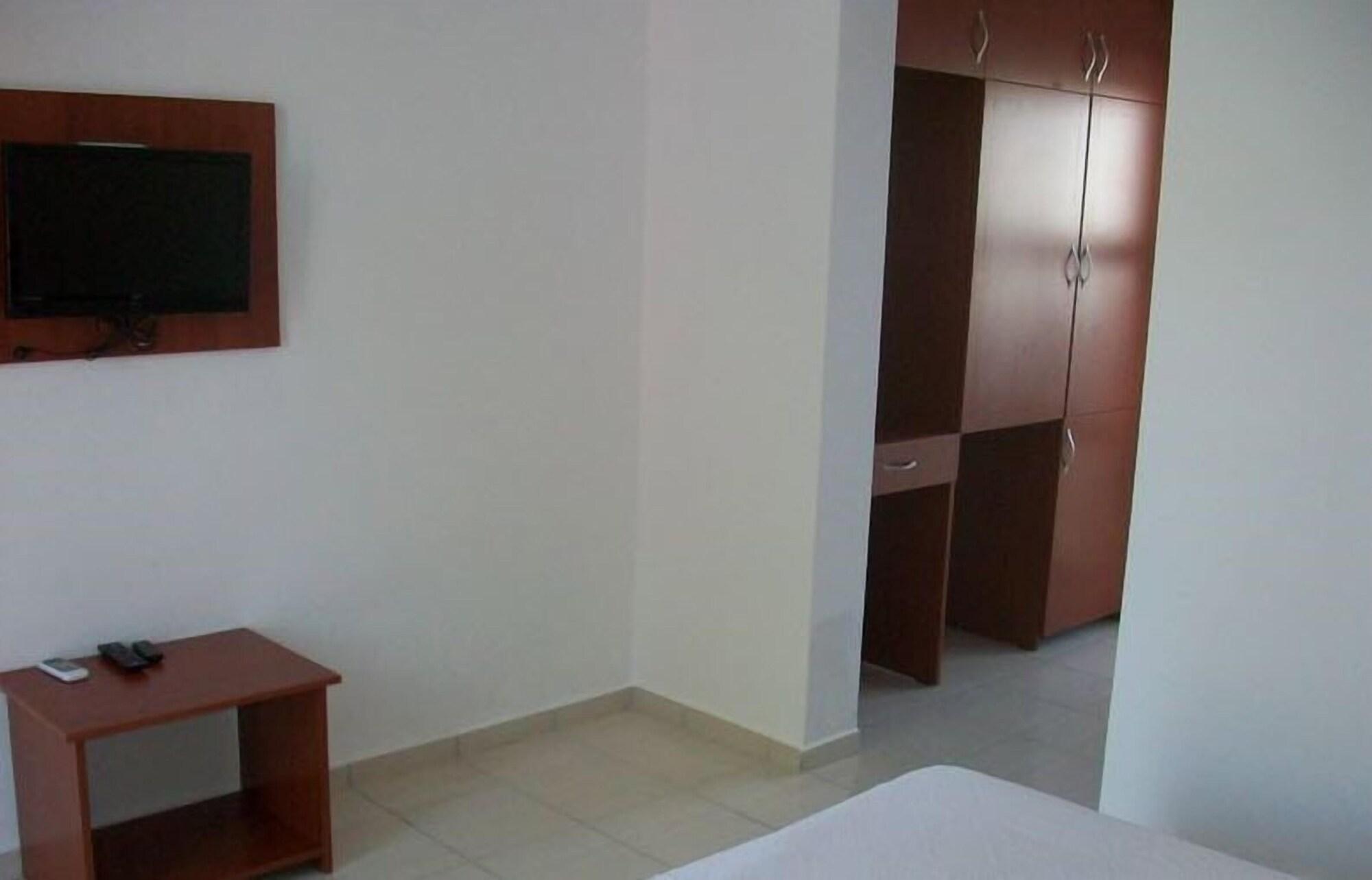 Kriss Hotel