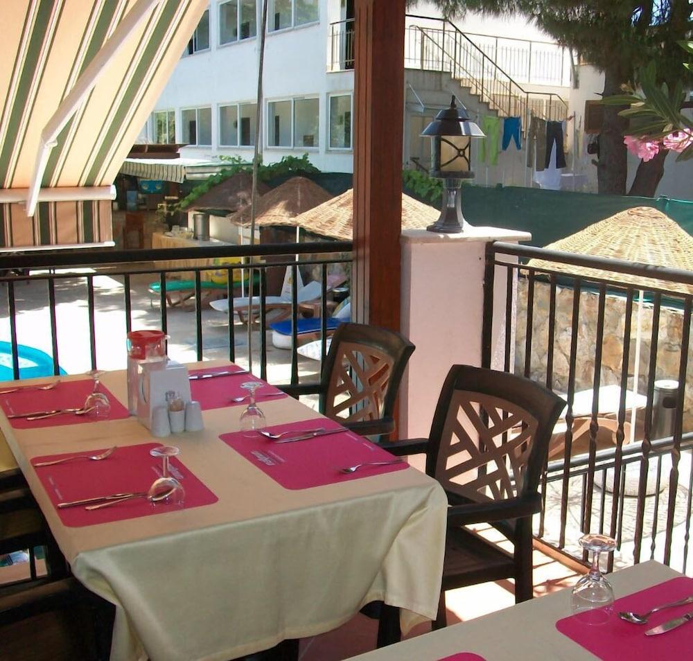 Hotel Kriss 3*