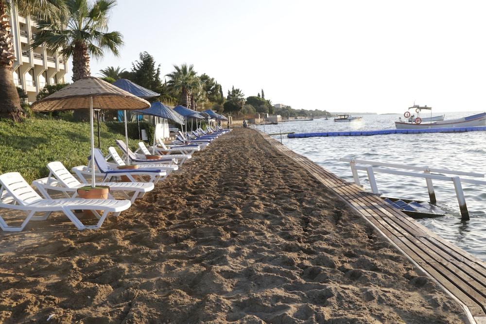 Medis Cesme