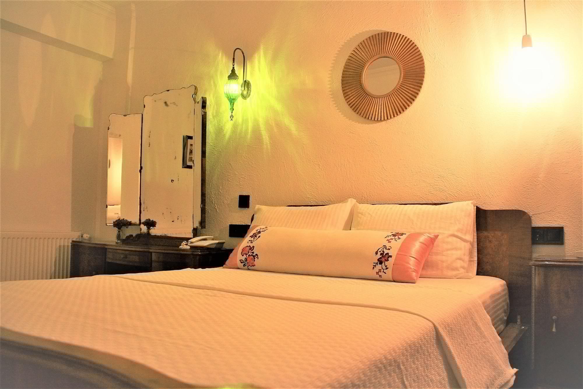 Hotel Amphora 2*