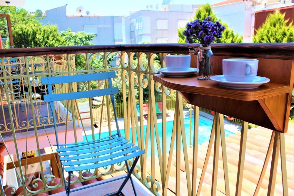 Amphora Hotel Foca