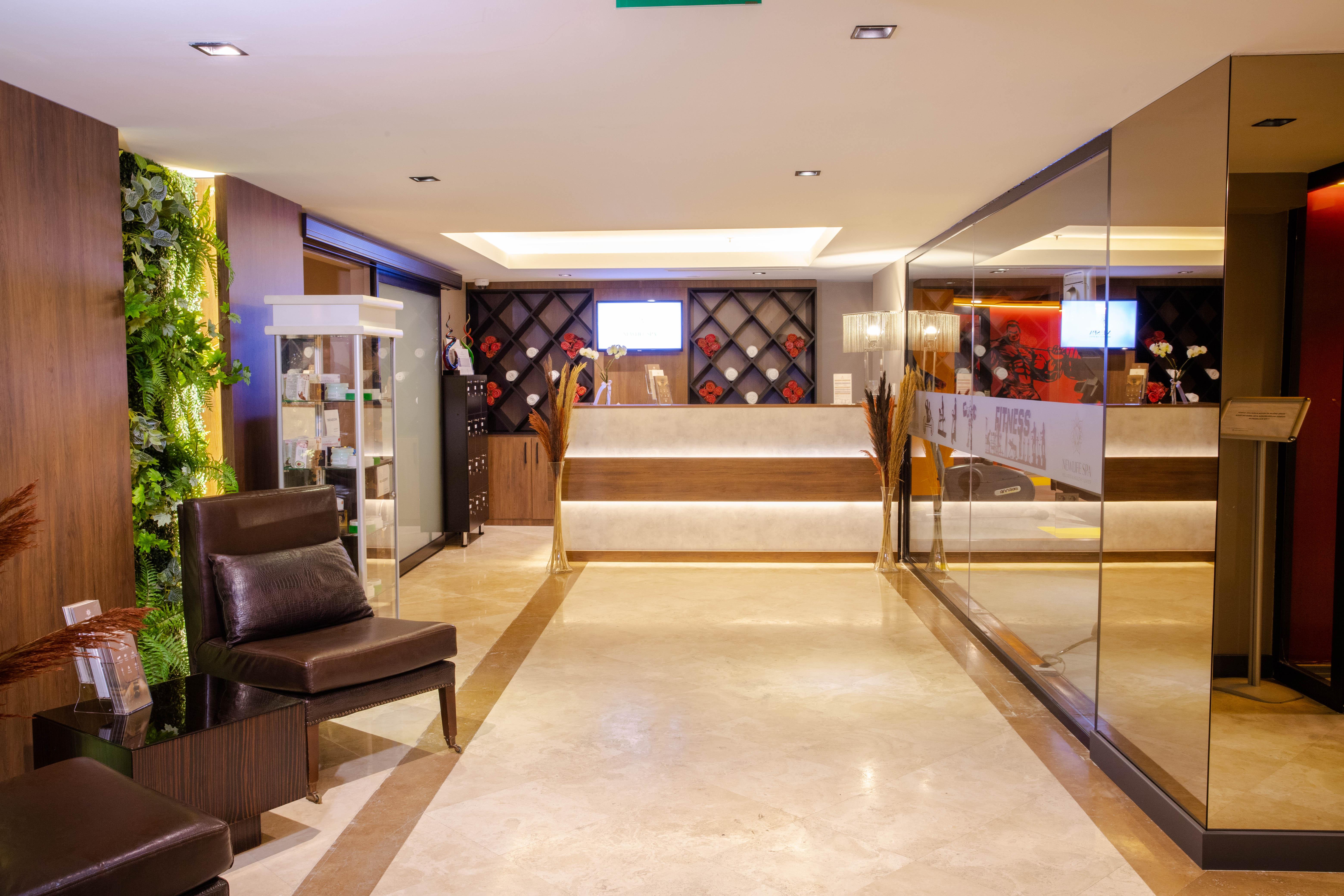 New Park Hotel 5*