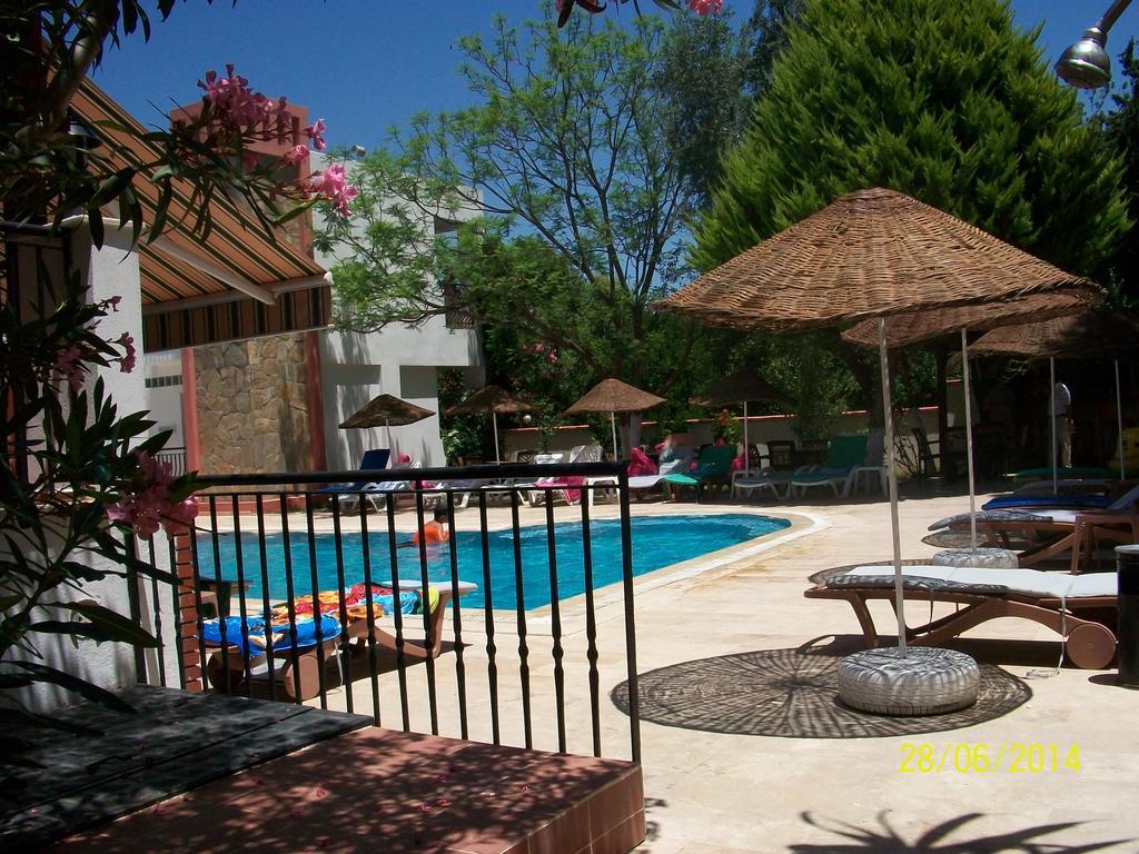 Kriss Hotel
