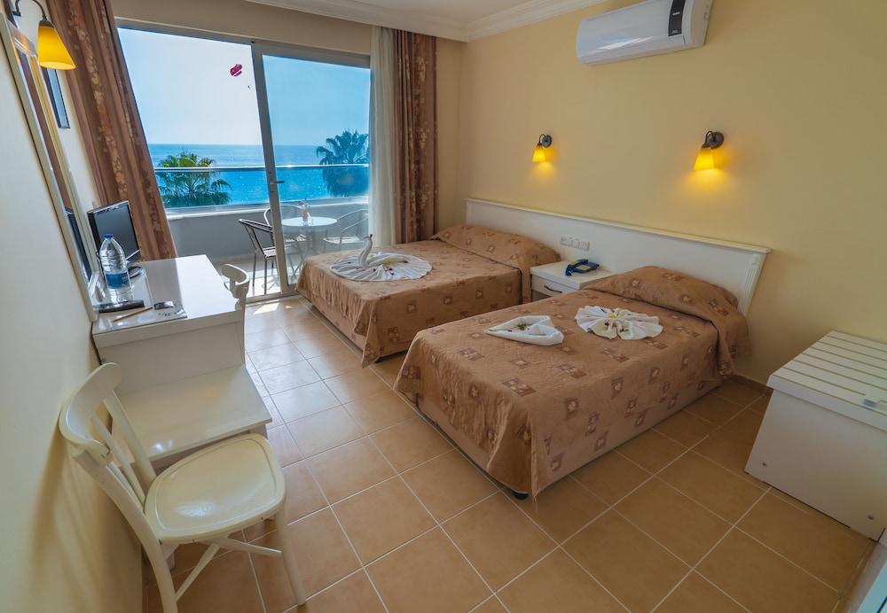 Azak Hotel Alanya