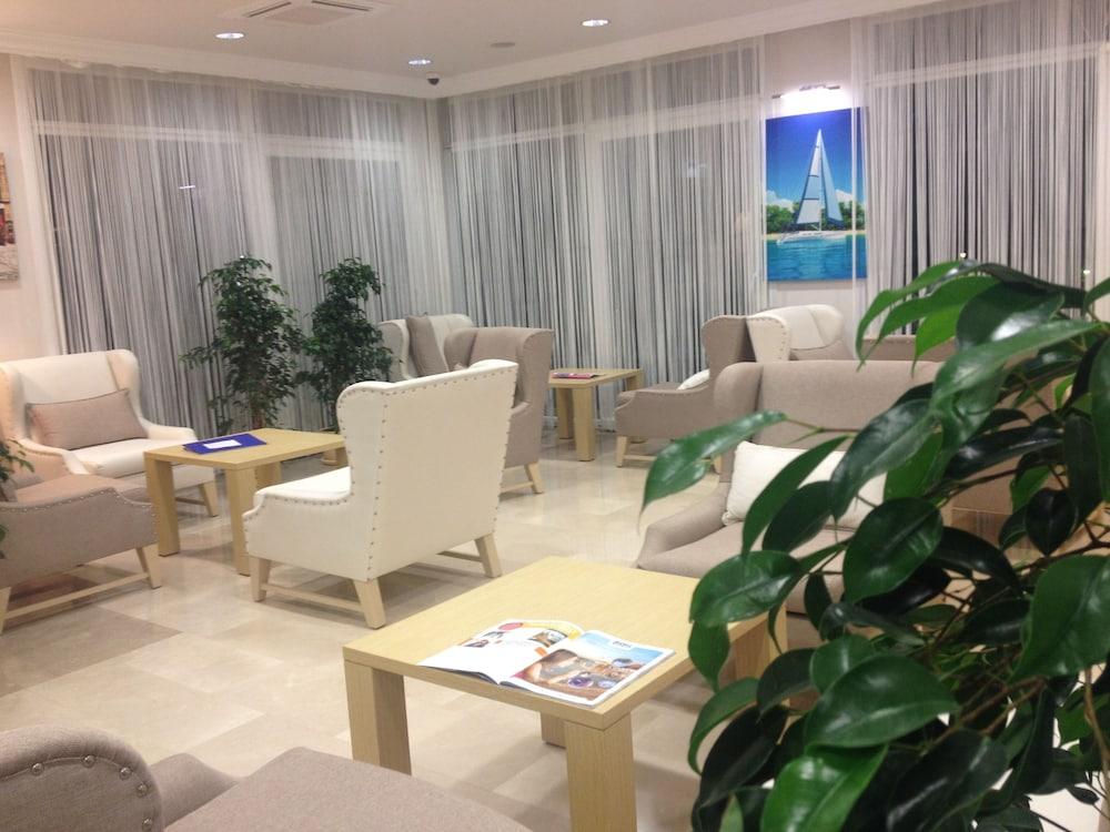 Resort Dragut Point North 3*