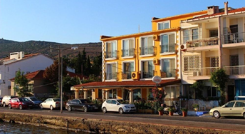 Hotel Yali Foca