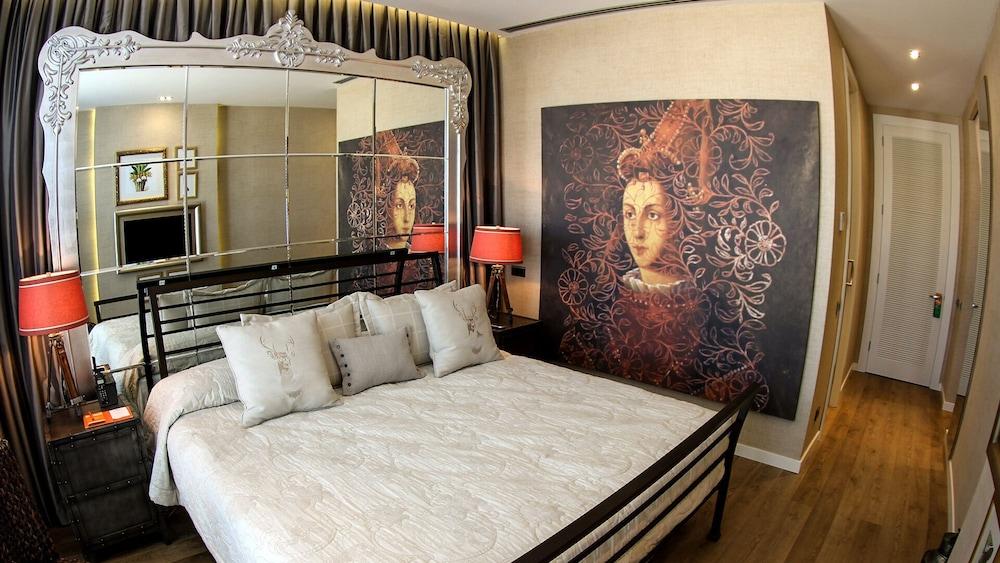 Elegance International Marmaris