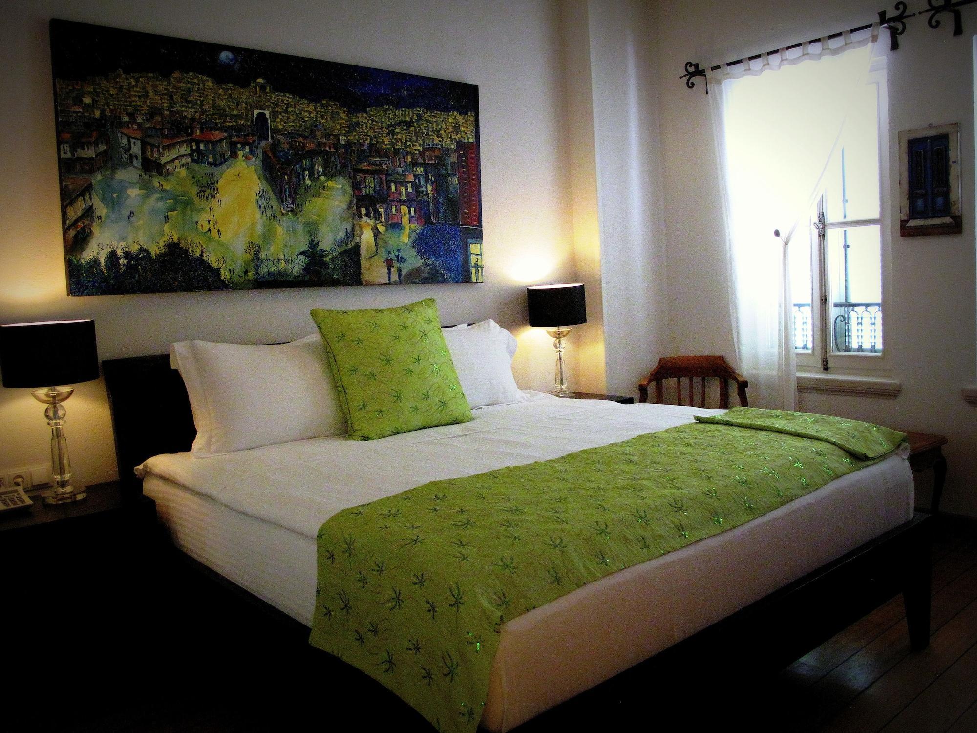Nisi (adults Only) 3*