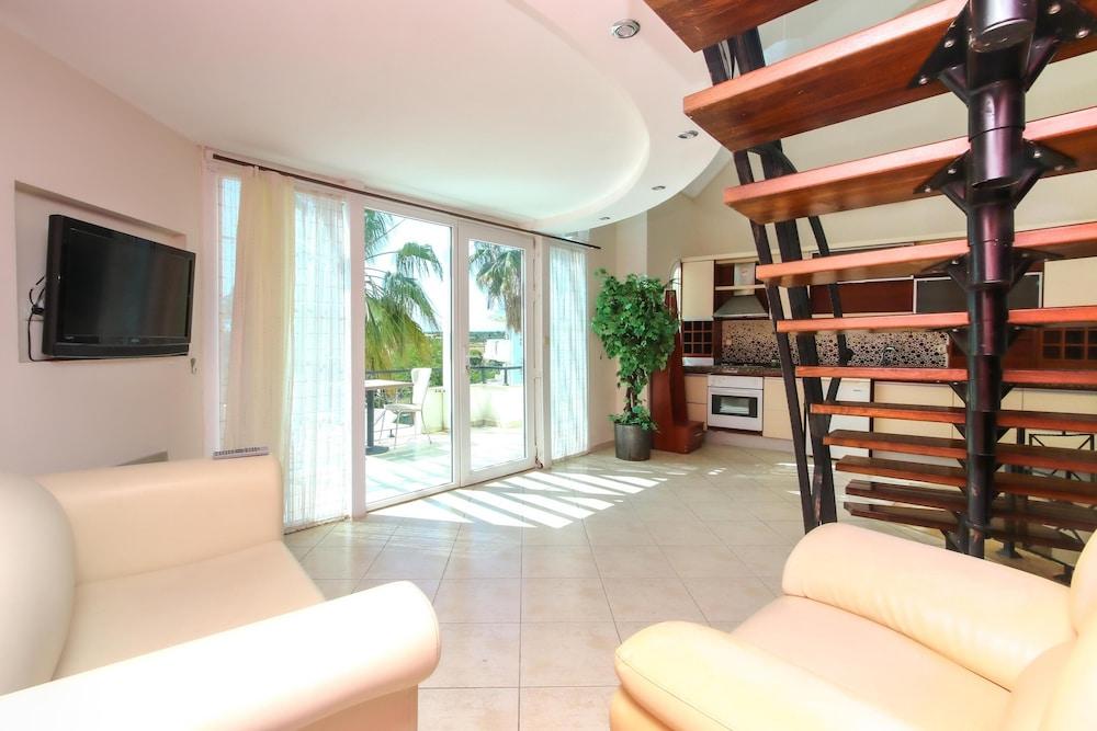 Hotel Seahorse Deluxe 3*
