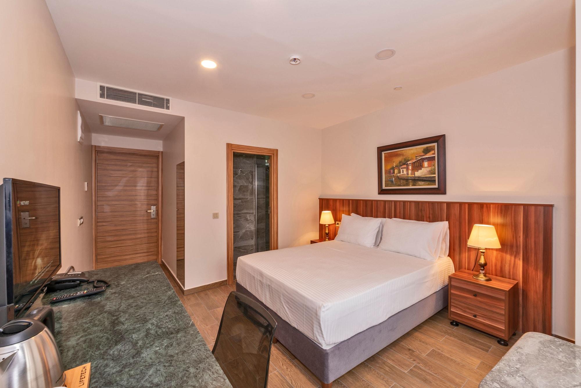 La Wisteria Boutique Hotel 4*