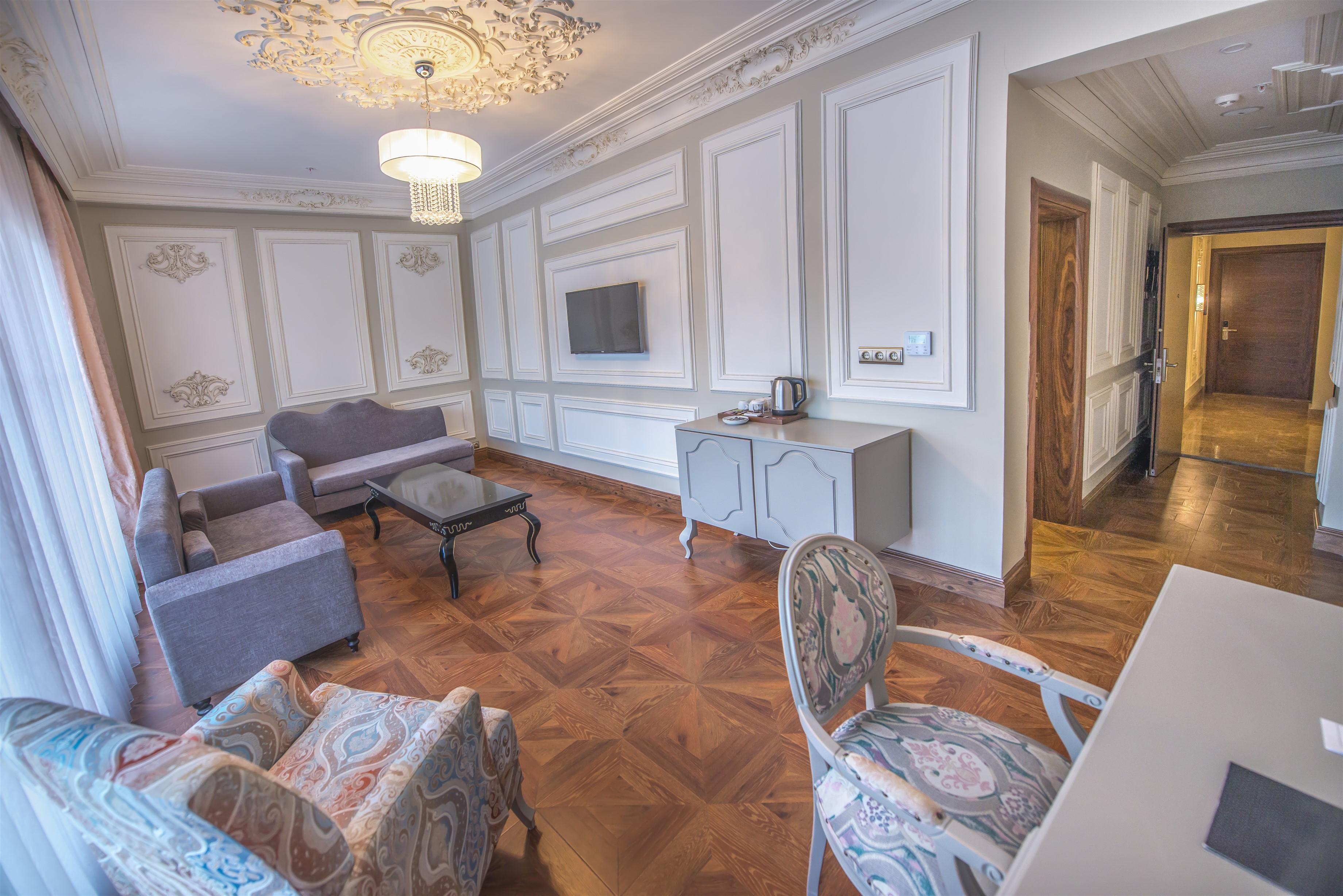 Babillon & Restaurant 5*