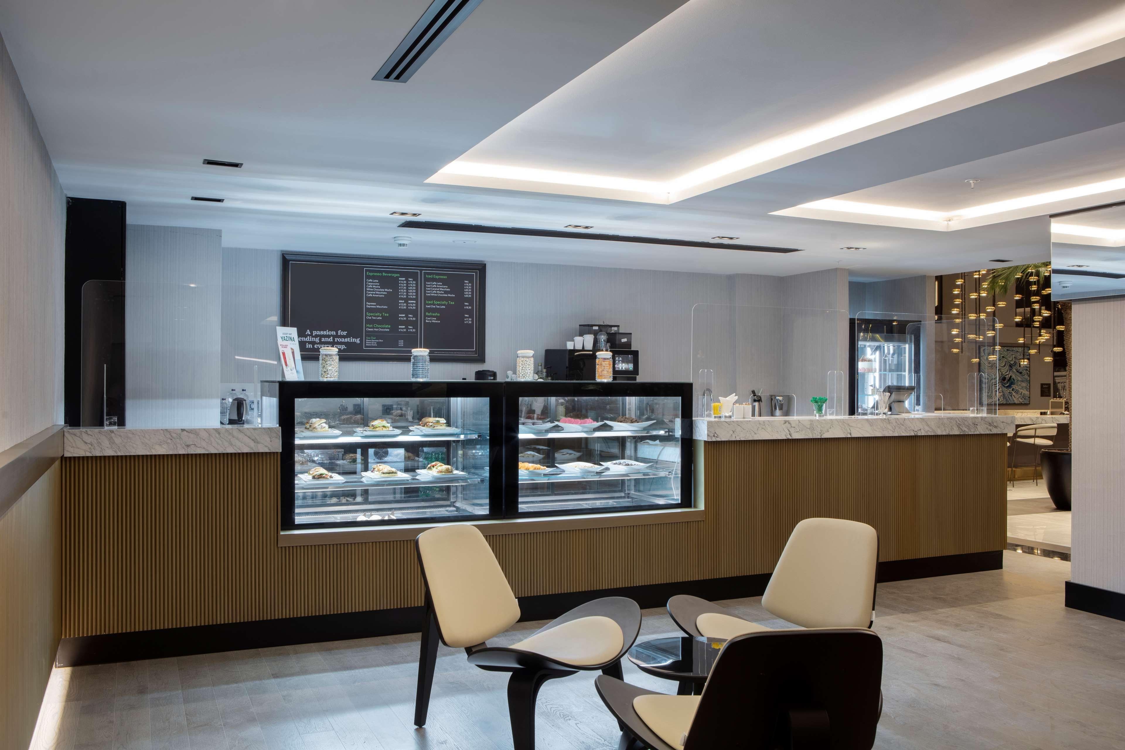 Radisson Aliaga Hotel