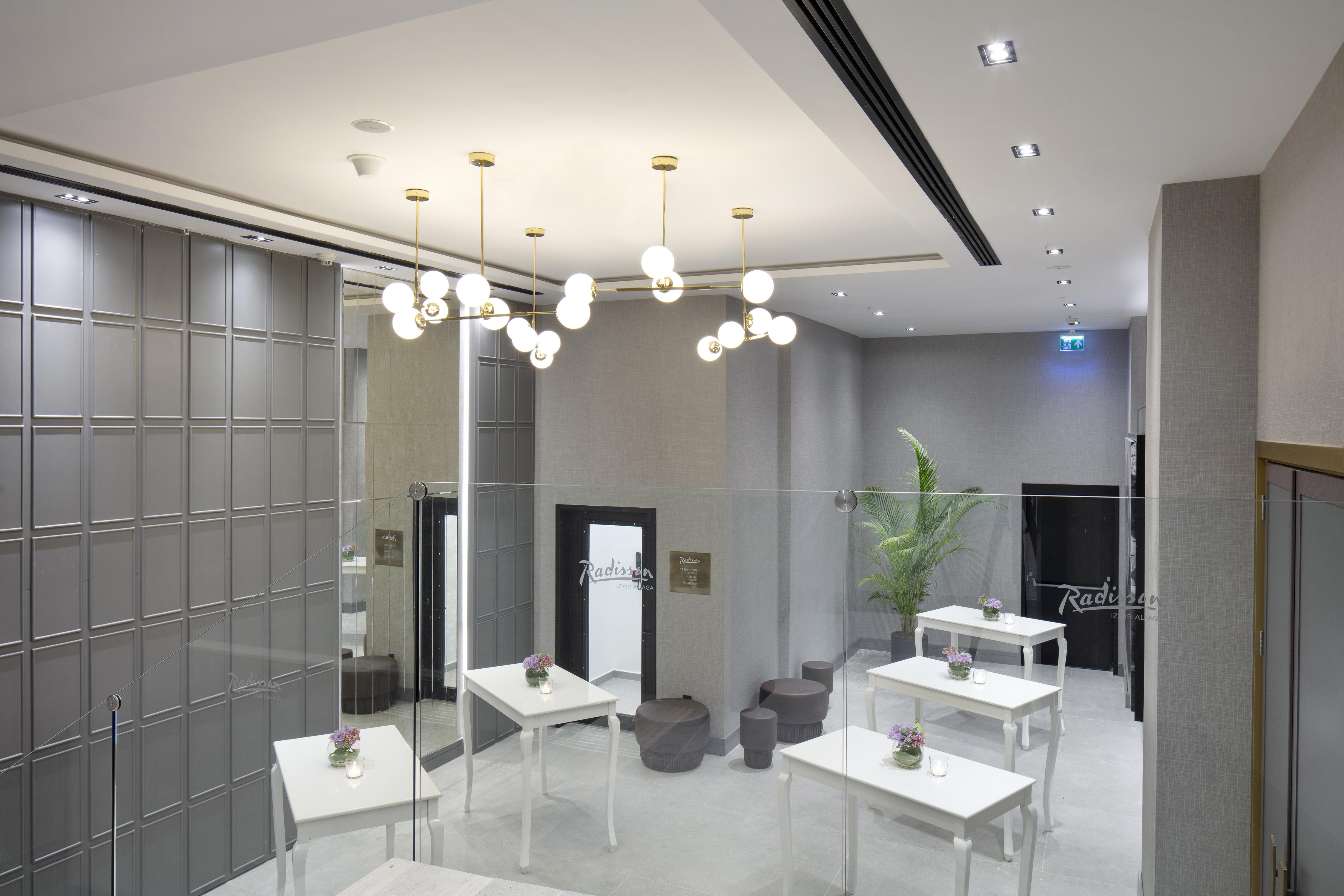 Radisson Aliaga