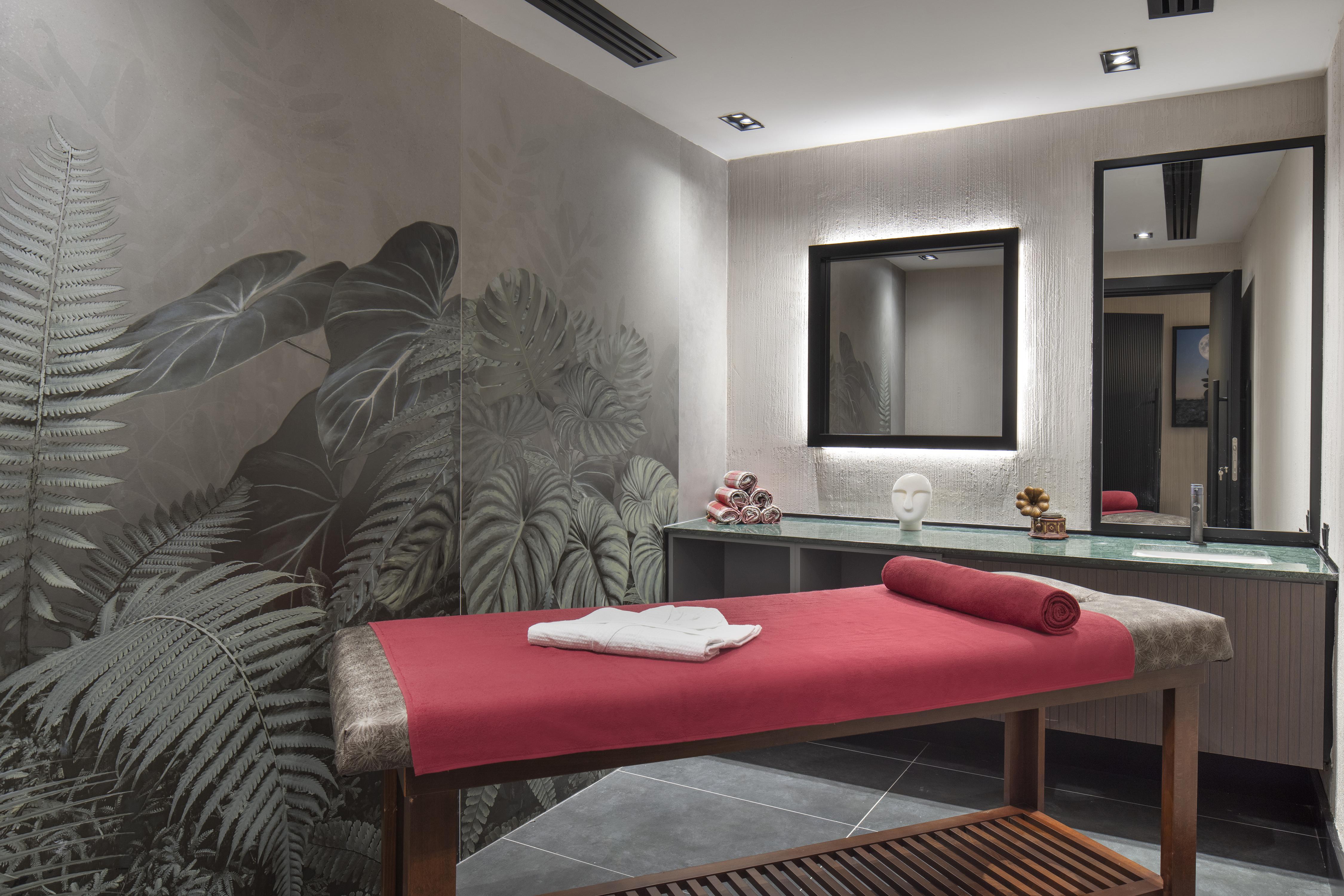 Radisson Aliaga Hotel 5*