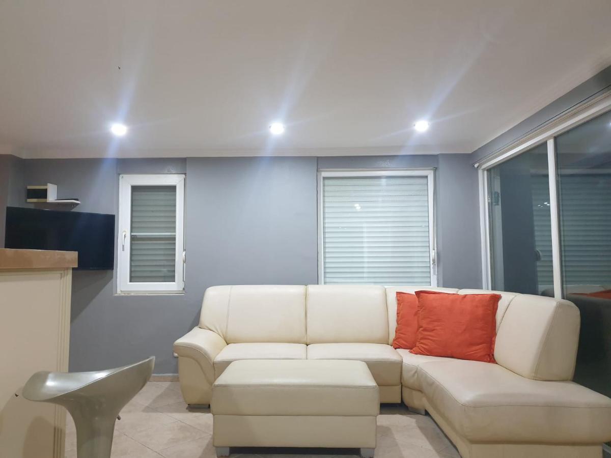 Villa 2 Rooms Apartment With Garden Ayvalik