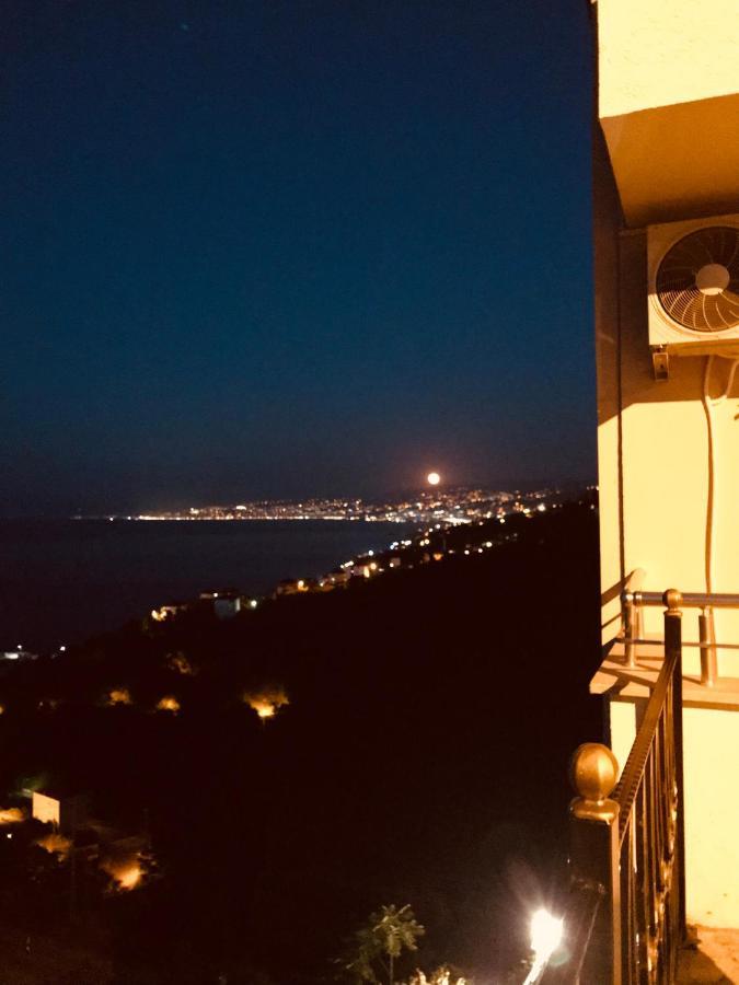 Manzarasiyla Bueyueleyen Luex Holiday home Trabzon