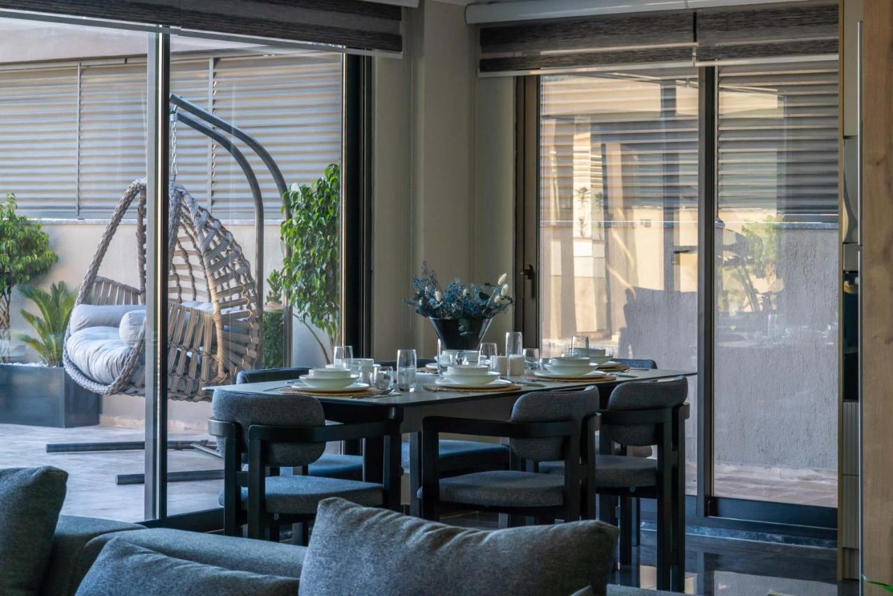 Eco Big Eyes Villa