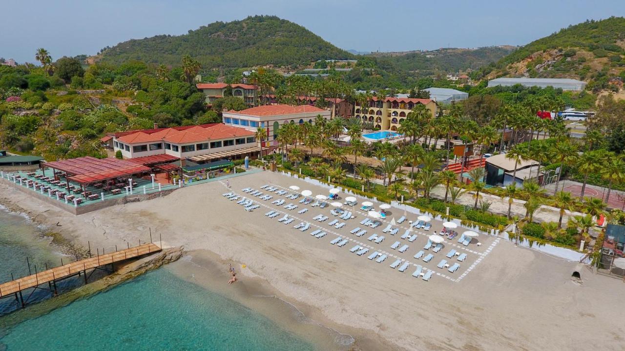 Club Tropical Hotel 4*