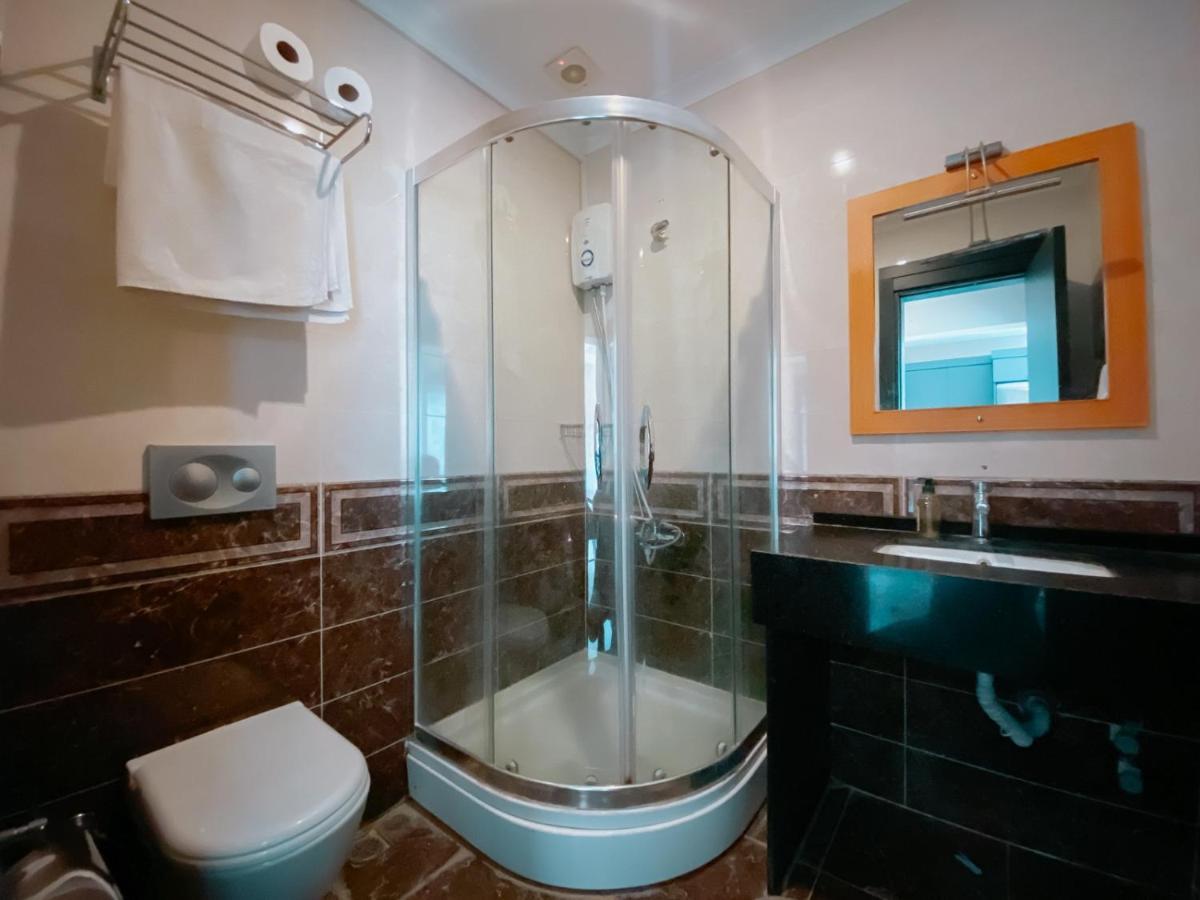 Oeluedeniz 1+1 Modern Summerhouse With Swimming Pool Fethiye