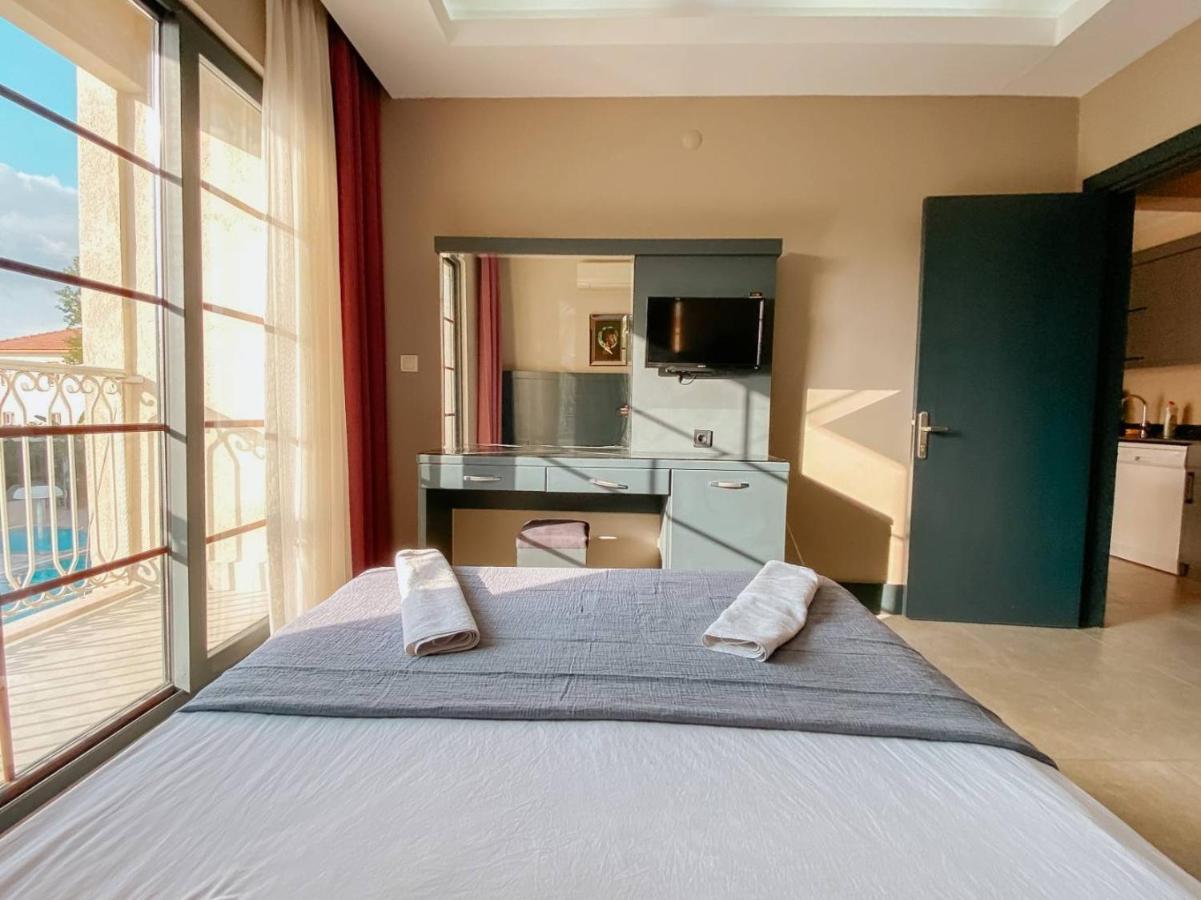 Oeluedeniz 1+1 Modern Summerhouse With Swimming Pool * Fethiye