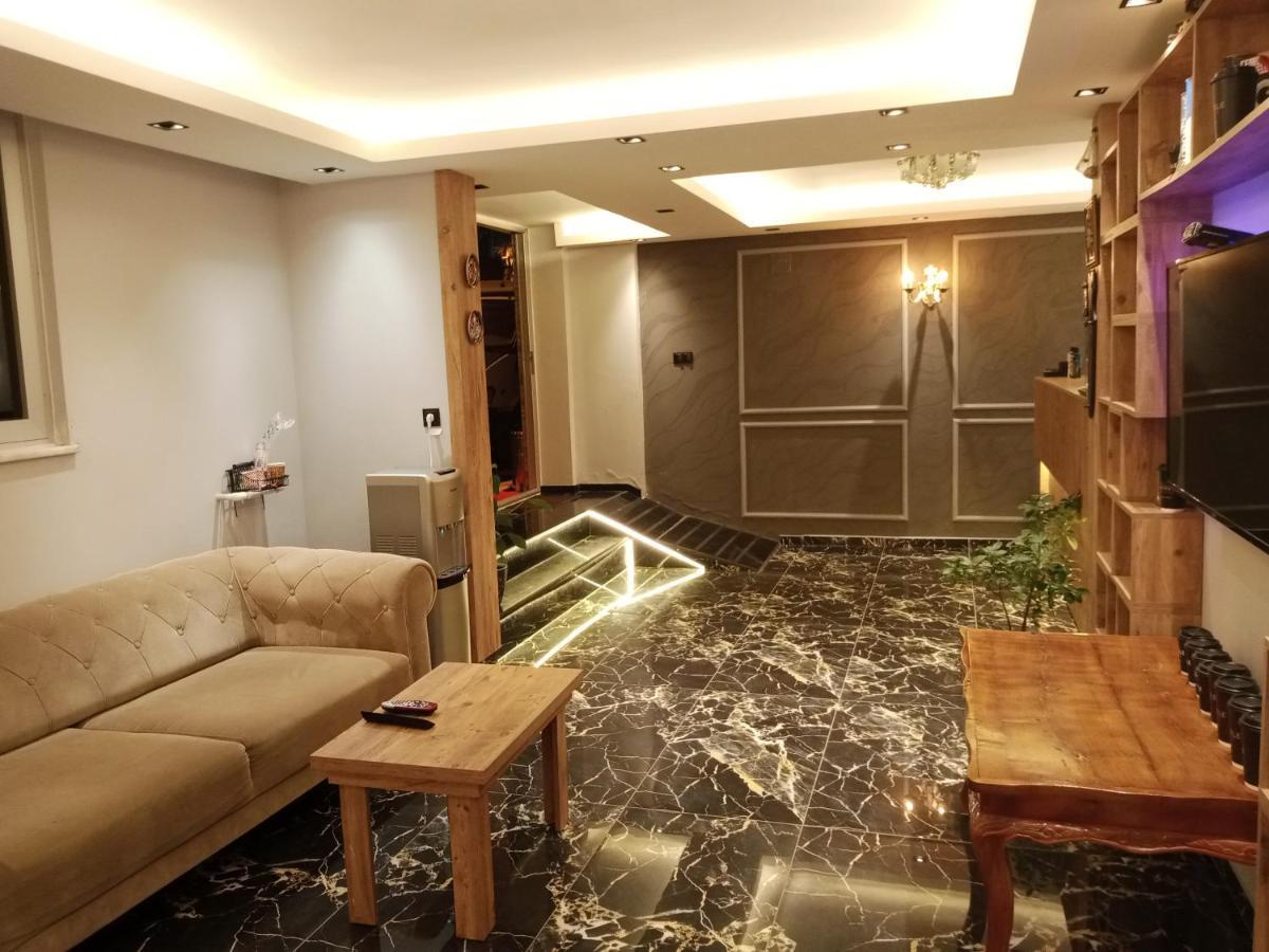 Mila Aparthotel
