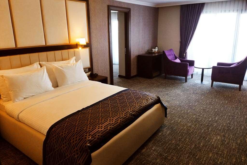 Ramada Plaza By Wyndham Hotel Silivri