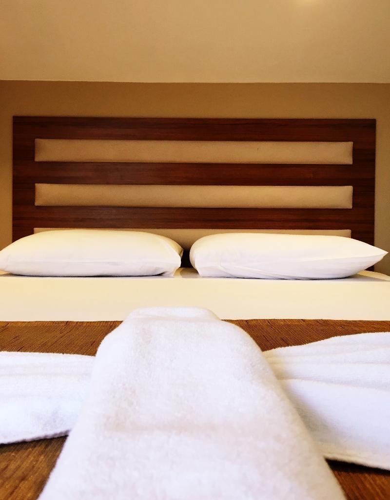 Hotel Feza 3*