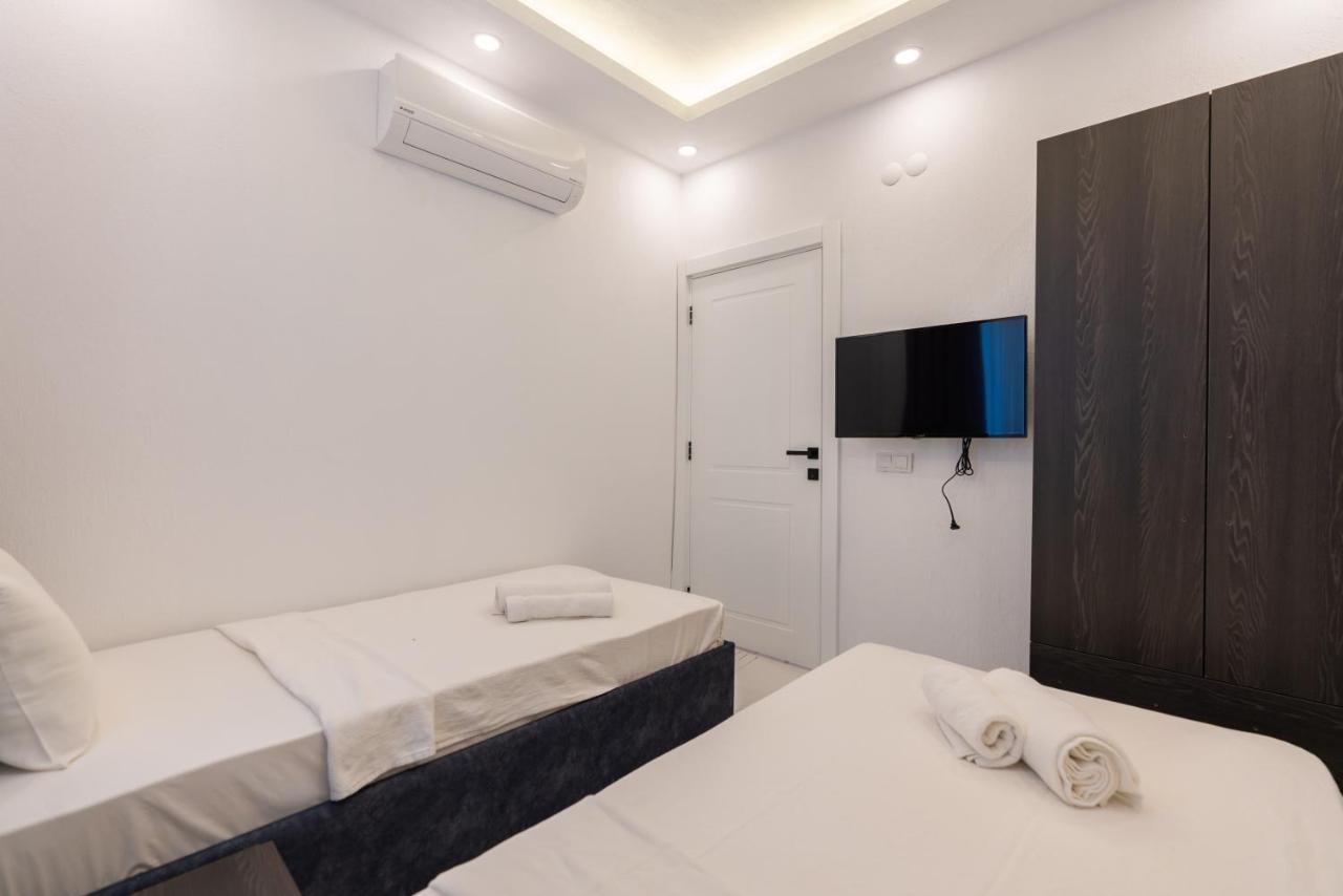 Aparthotel Tayla *