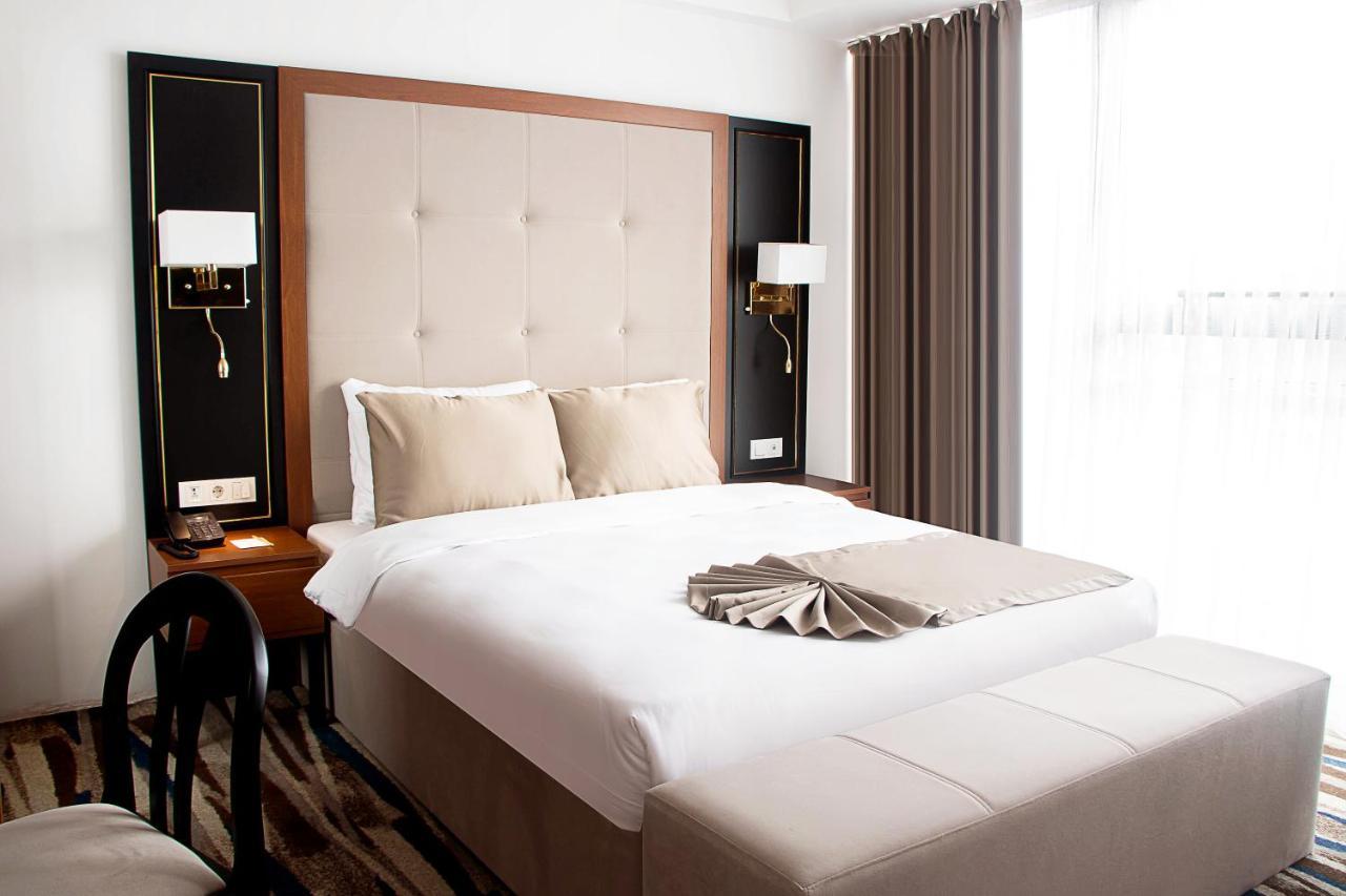 Hotel Shelter & Ankara