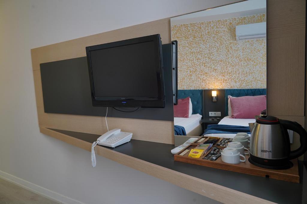 Jura Lara Hotel *