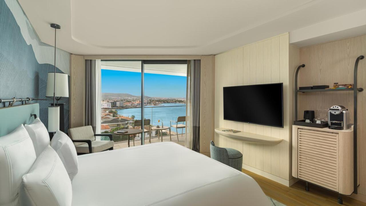 Swissotel And Cesme