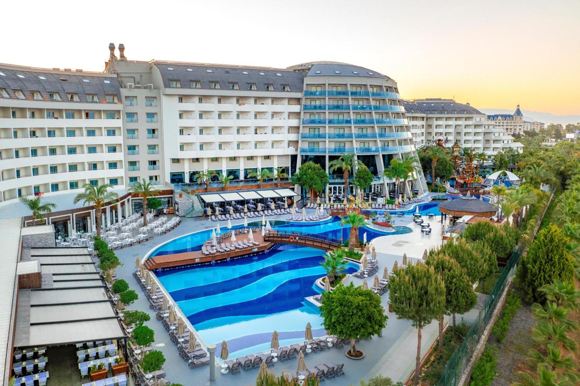Long Alanya Turkler