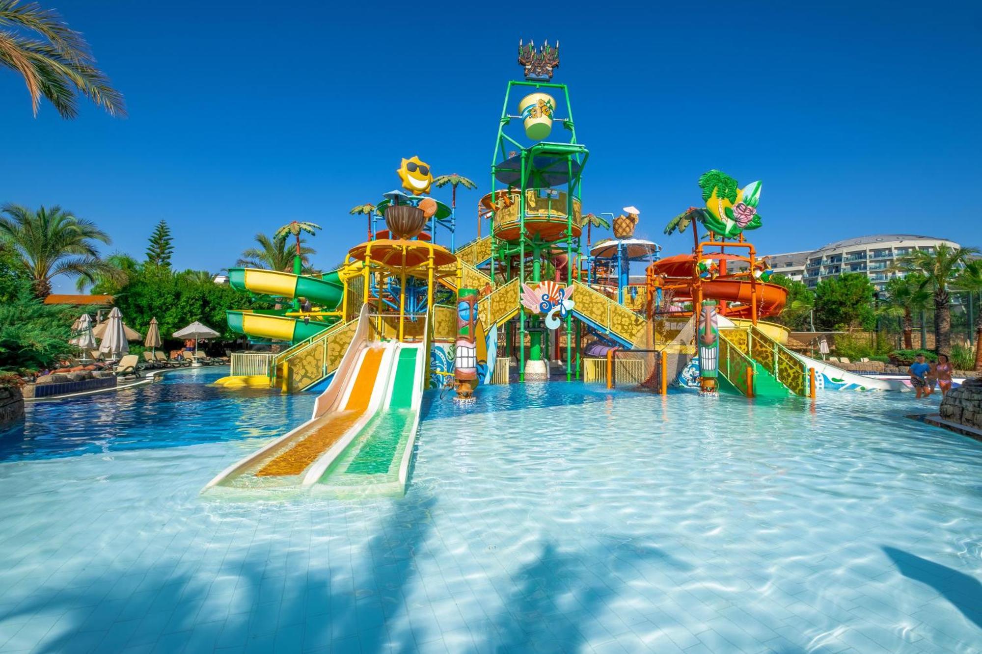 Resort Long Alanya 5*