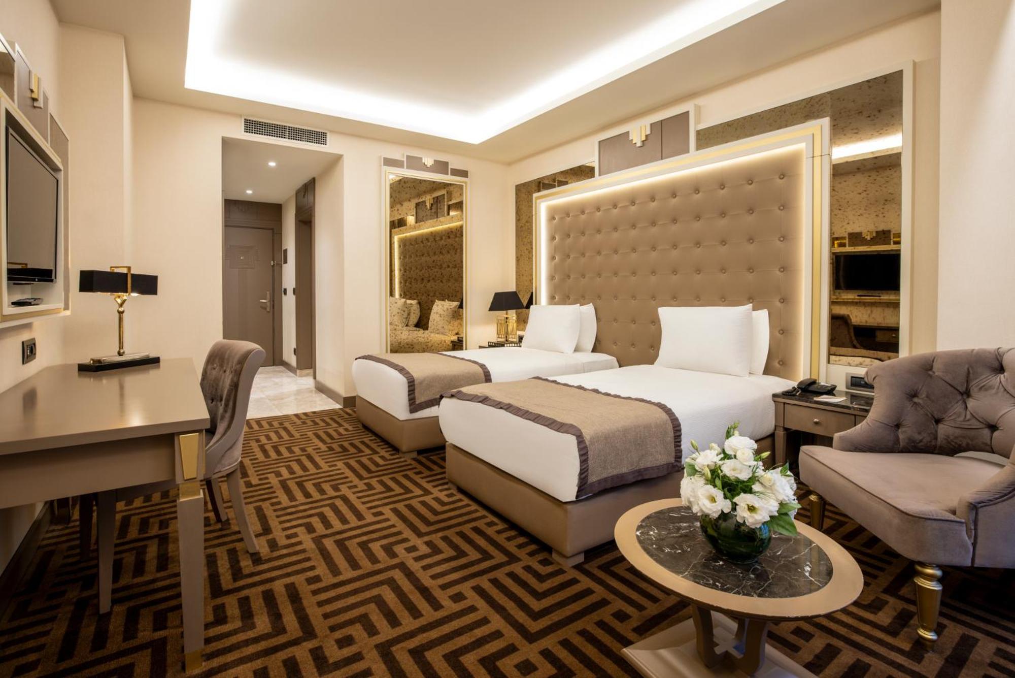 Ramada By Wyndham Istanbul Golden Horn 4*