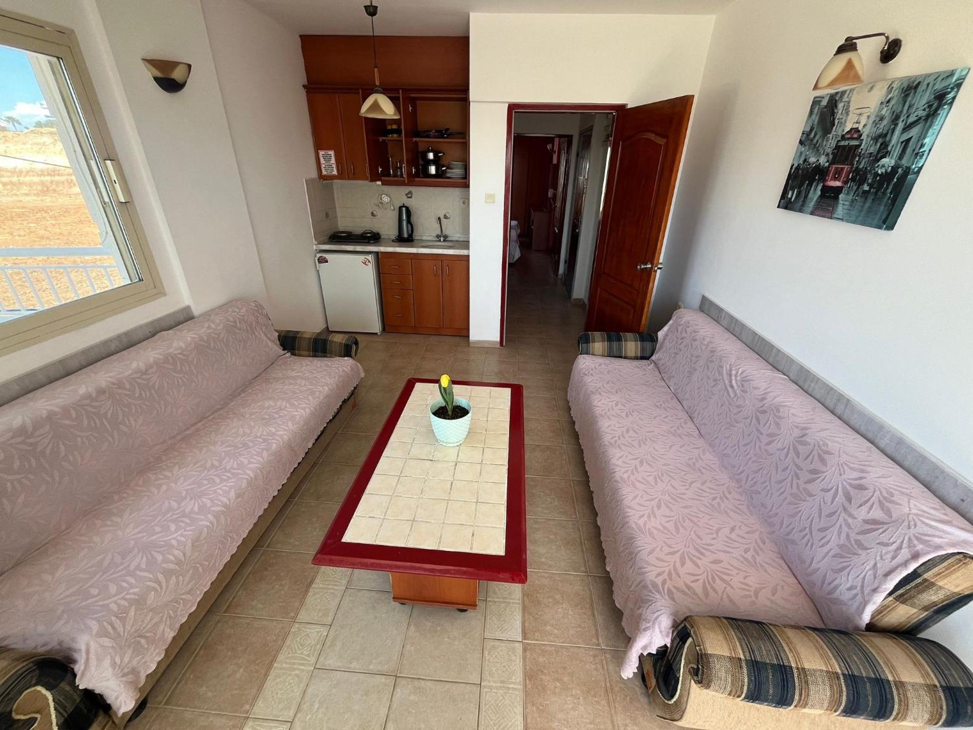 50 Meters To Beach, Sea View Aparthotel *