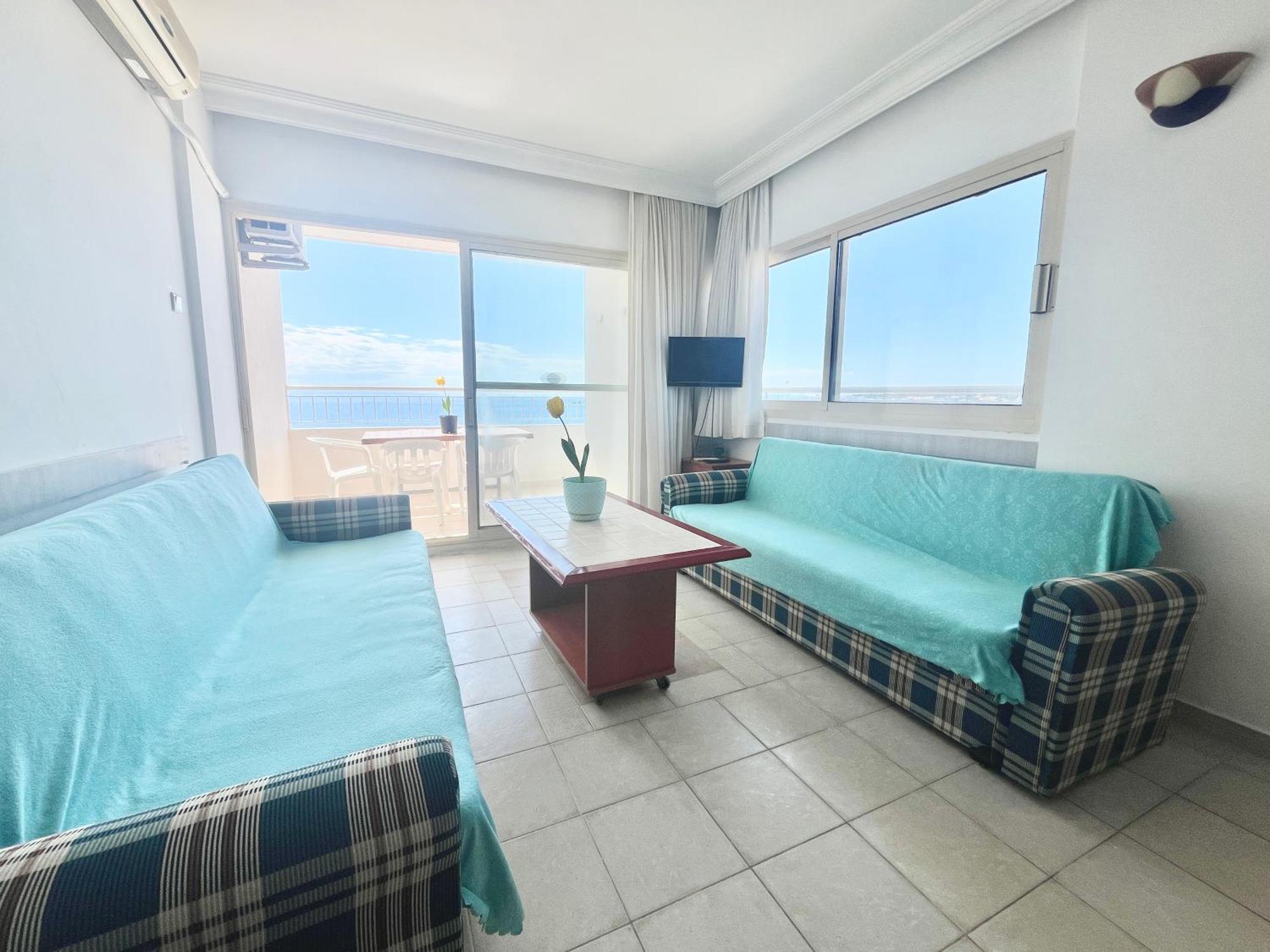 50 Meters To Beach, Sea View Aparthotel Didim