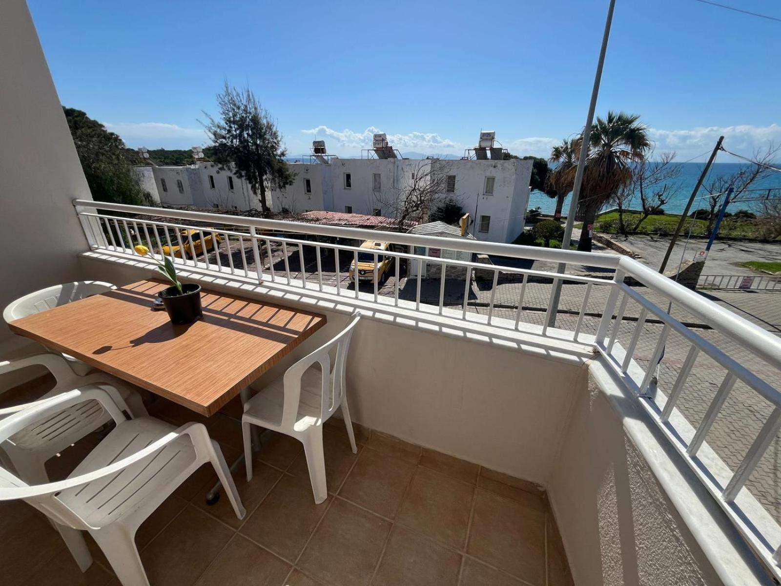 50 Meters To Beach, Sea View Aparthotel Didim