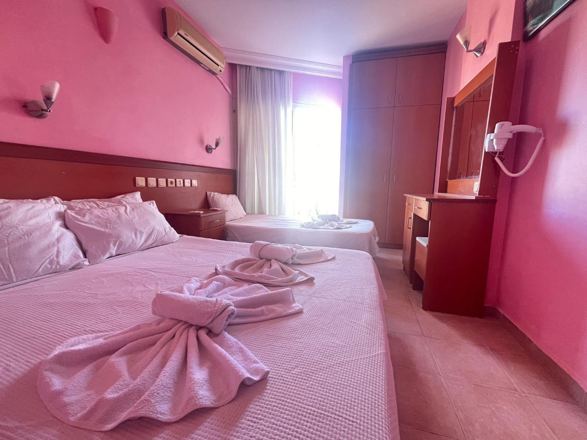 Aparthotel 50 Meters To Beach, Sea View Didim