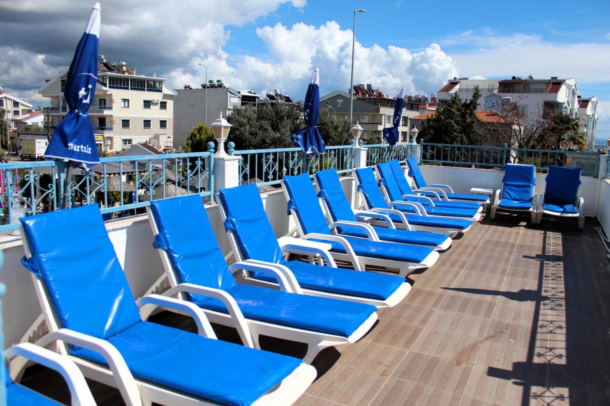 Mavi & Restaurant Guest house 2*