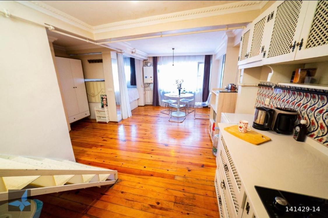 Taksim Funhouse Apartment Istanbul