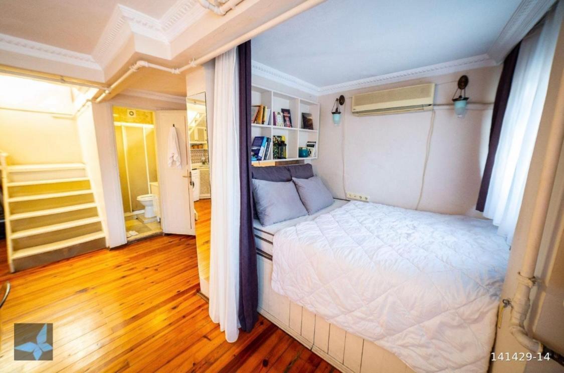 Apartment Taksim Funhouse Istanbul